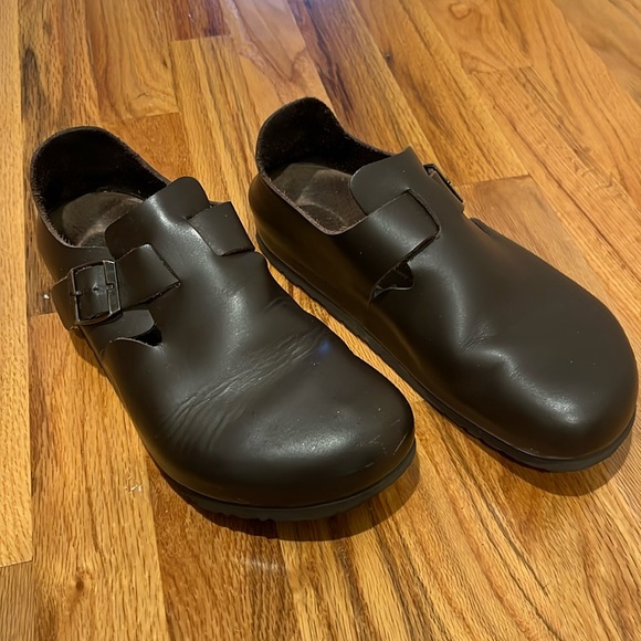 Birkenstock Shoes - Birkenstock Boston women’s or men’s